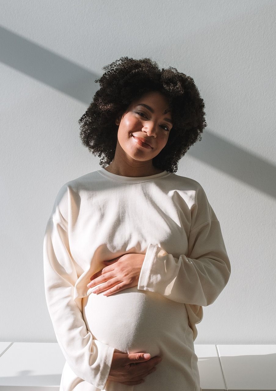 découvrez des idées créatives ettouchantes pour annoncer votre grossesse à vos proches. que ce soit avec des photos, des mots tendres ou des événements spéciaux, apprenez à partager cette merveilleuse nouvelle de manière mémorable.