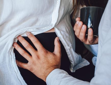 découvrez le calendrier de grossesse, votre guide essentiel pour suivre le développement de votre bébé semaine par semaine. obtenez des conseils utiles, des informations sur les étapes clés de la grossesse et les changements à anticiper, tout en restant informée et sereine tout au long de ce merveilleux parcours.