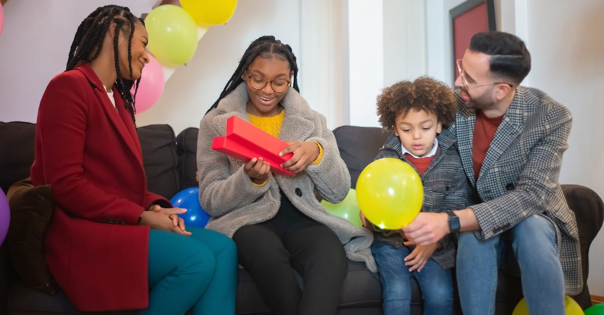 découvrez des idées de cadeaux pratiques pour les parents, alliant fonctionnalité et tendresse. offrez-leur des présents utiles au quotidien qui feront leur bonheur tout en répondant à leurs besoins. inspirez-vous de notre sélection variée pour trouver le cadeau parfait !