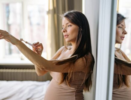 découvrez les bienfaits des massages pour les femmes enceintes. offrez-vous un moment de détente et de confort pendant votre grossesse, avec des techniques adaptées qui soulagent les tensions, améliorent la circulation et favorisent le bien-être. prenez soin de vous et de votre bébé grâce à nos services de massage prénatal.
