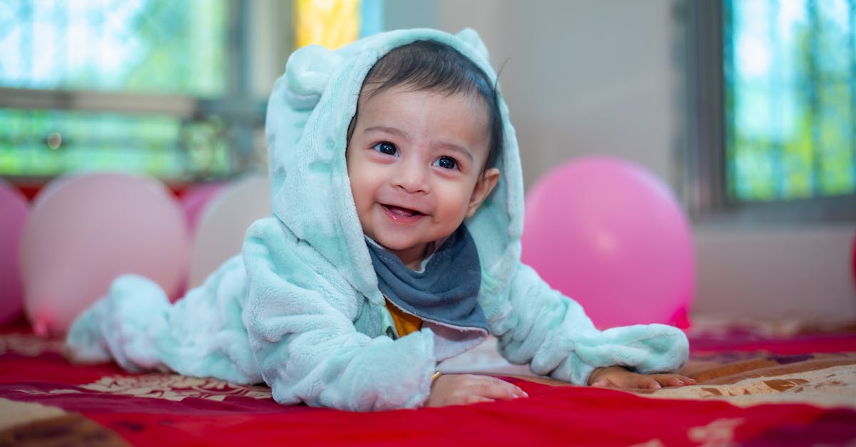 découvrez notre matelas pour bébé, conçu pour offrir un sommeil sûr et confortable à votre tout-petit. fabriqué avec des matériaux de haute qualité, il garantit un soutien optimal et un environnement de sommeil sain. offrez à votre bébé le meilleur en matière de confort et de sécurité.