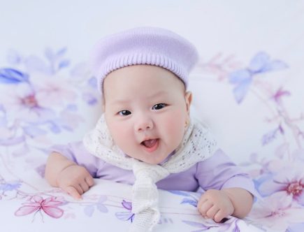 découvrez notre matelas bébé de haute qualité, conçu pour offrir un confort optimal et un soutien adéquat pour le sommeil de votre tout-petit. fabriqué avec des matériaux sûrs et respirants, il garantit des nuits paisibles et réparatrices pour votre enfant.