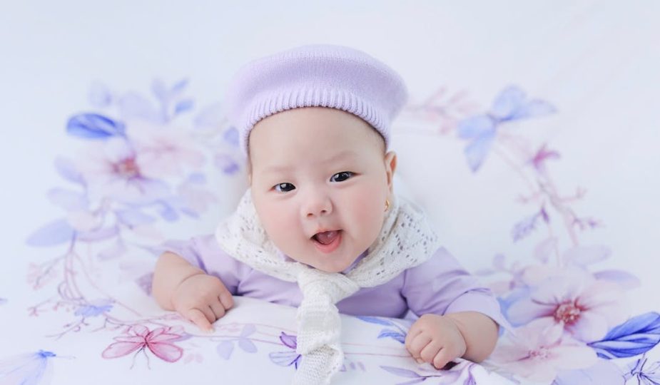 découvrez notre matelas bébé de haute qualité, conçu pour offrir un confort optimal et un soutien adéquat pour le sommeil de votre tout-petit. fabriqué avec des matériaux sûrs et respirants, il garantit des nuits paisibles et réparatrices pour votre enfant.