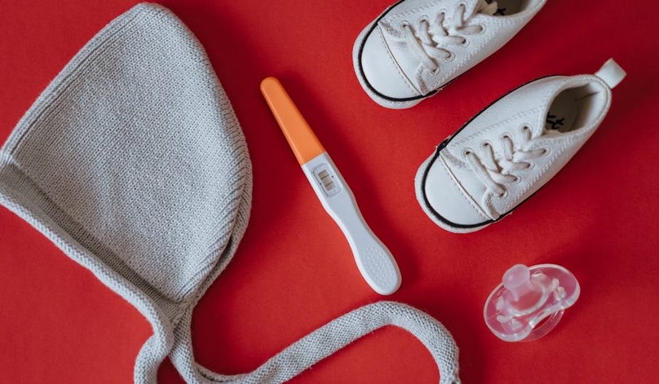 découvrez notre sélection d'accessoires de maternité conçus pour le confort et le style des futures mamans. des vêtements pratiques aux essentiels de soin, trouvez tout ce qu'il vous faut pour vivre votre grossesse en toute sérénité.