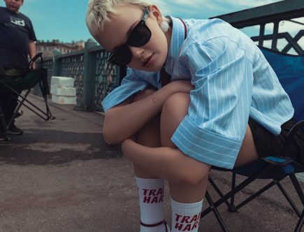 découvrez notre collection de chemises de maternité élégantes et confortables, conçues pour s'adapter à votre silhouette tout au long de la grossesse. alliant style et fonctionnalité, nos vêtements vous accompagnent avec douceur et chic pendant cette belle aventure.