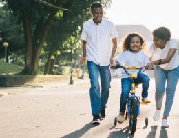 découvrez des conseils pratiques et des ressources inspirantes pour les parents, afin de favoriser un environnement sain et épanouissant pour vos enfants. explorez des thèmes variés liés à l'éducation, la communication et le bien-être familial.