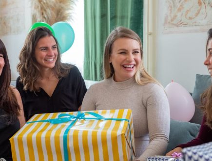 découvrez des idées de cadeaux uniques et attentionnés pour célébrer une grossesse. que ce soit pour une future maman ou pour un baby shower, trouvez le présent parfait qui accompagnera cette merveilleuse aventure vers la maternité.