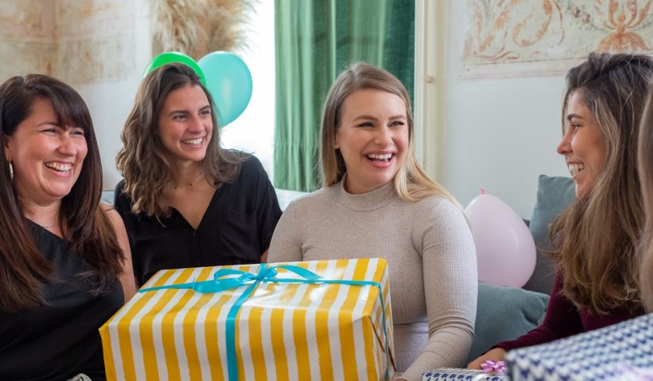 découvrez des idées de cadeaux uniques et attentionnés pour célébrer une grossesse. que ce soit pour une future maman ou pour un baby shower, trouvez le présent parfait qui accompagnera cette merveilleuse aventure vers la maternité.