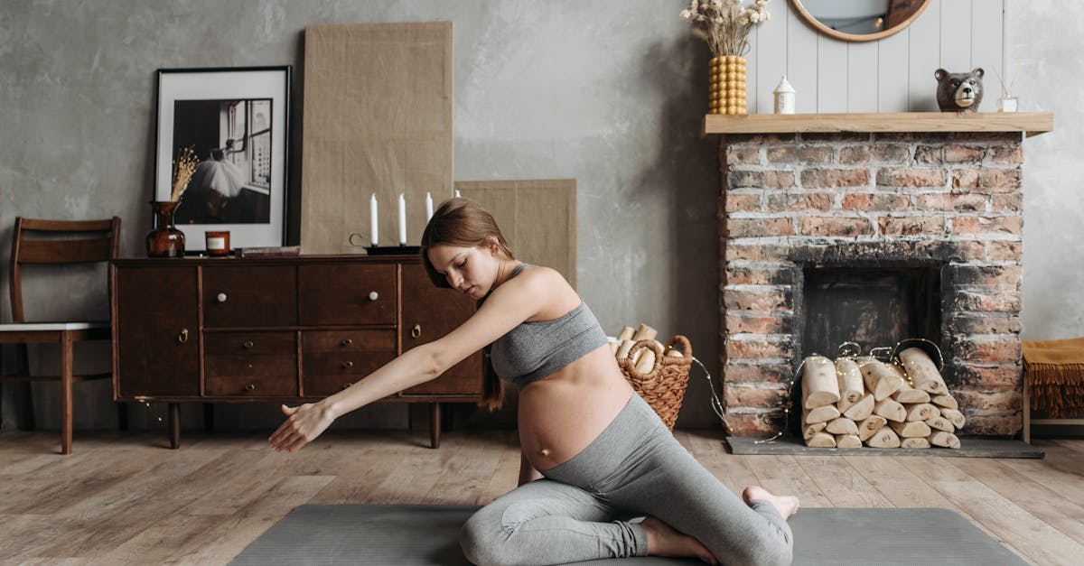 découvrez comment la méditation prénatale peut enrichir votre expérience de grossesse. apprenez des techniques apaisantes pour réduire le stress, renforcer le lien avec votre bébé et vous préparer à la maternité, le tout dans une atmosphère sereine et bienveillante.