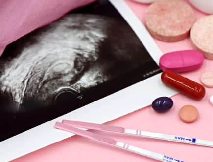 découvrez l'importance des vitamines prénatales pour la santé de la mère et du bébé. apprenez comment ces compléments peuvent soutenir une grossesse saine en fournissant les nutriments essentiels nécessaires au développement optimal de votre enfant.