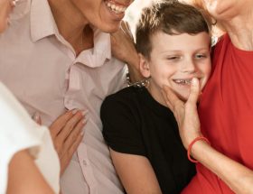 découvrez l'importance d'un accouchement respectueux qui valorise le bien-être des mère et enfant. apprenez des techniques et des pratiques pour favoriser une naissance positive et enrichissante.