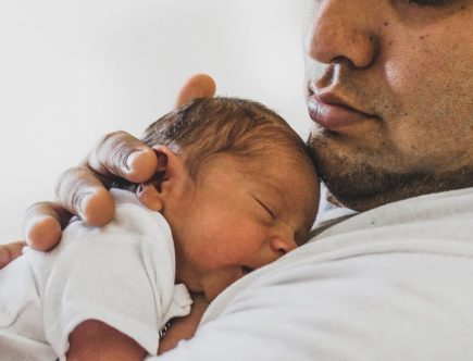 découvrez nos meilleurs conseils pour aider votre bébé à mieux dormir. des astuces pratiques et des techniques apaisantes pour instaurer une routine de sommeil saine et rassurante pour votre petit trésor.