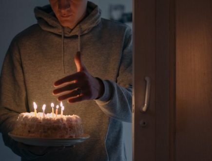 découvrez les traditions de naissance à travers le monde, de la célébration des nouveaux-nés aux rituels familiaux uniques, et explorez comment ces coutumes variées reflètent les cultures et les valeurs de chaque société.