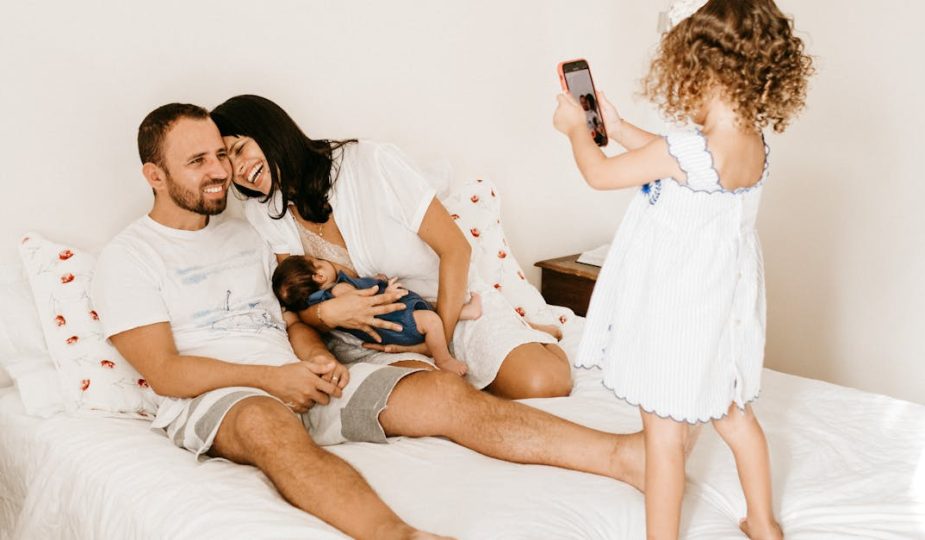découvrez tout sur l'allaitement : bienfaits pour le bébé et la mère, conseils pratiques, positions recommandées et réponses aux questions fréquentes. apprenez à vivre cette expérience unique et bénéfique avec sérénité.