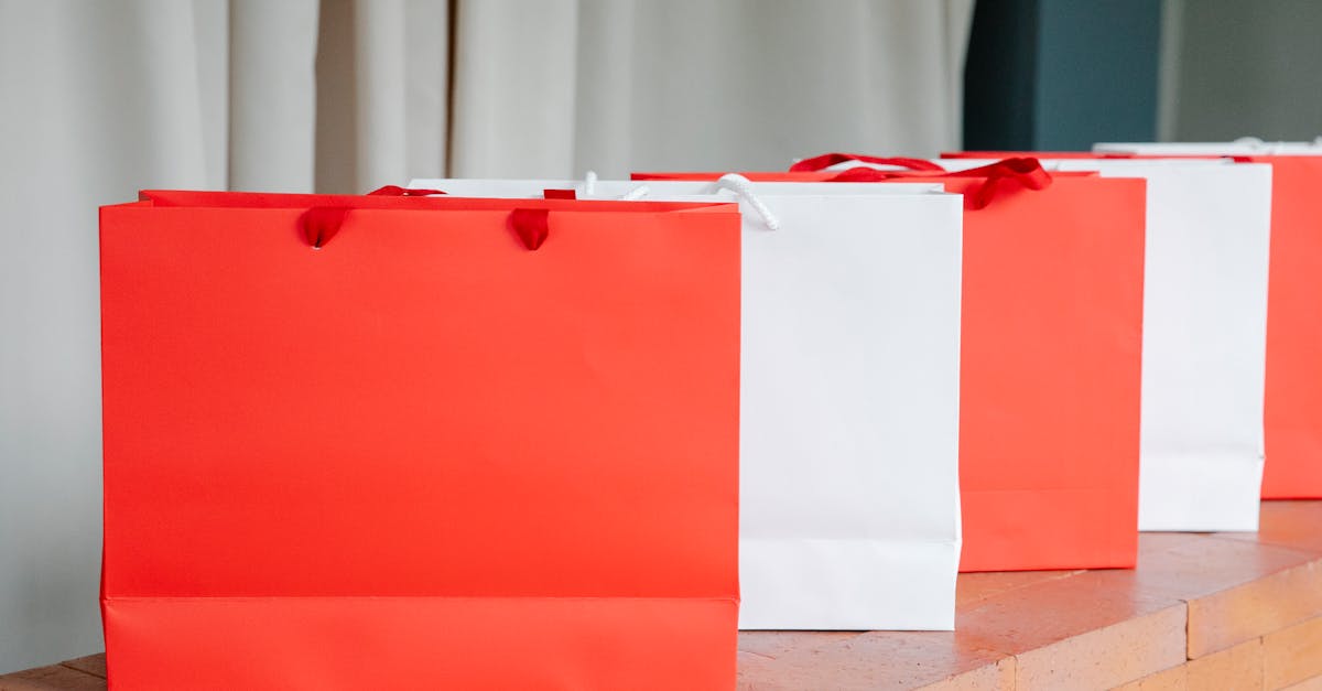 découvrez l'art du placement de cadeaux avec nos conseils et astuces pour créer des présentations élégantes et mémorables. transformez chaque occasion spéciale en un moment inoubliable grâce à des idées originales et créatives pour le décor et l'emballage de vos cadeaux.