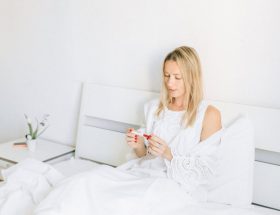 découvrez notre oreiller de maternité, conçu pour offrir un soutien optimal et un confort inégalé pendant la grossesse. profitez de nuits paisibles et d'un repos mérité grâce à notre oreiller ergonomique, idéal pour soulager les douleurs corporelles et améliorer votre sommeil.