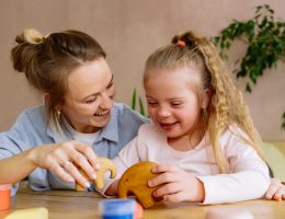 découvrez des compétences parentales essentielles pour élever des enfants heureux et épanouis. apprenez des techniques pratiques, des conseils spécifiques et des stratégies éprouvées pour renforcer votre relation avec vos enfants et favoriser leur développement.