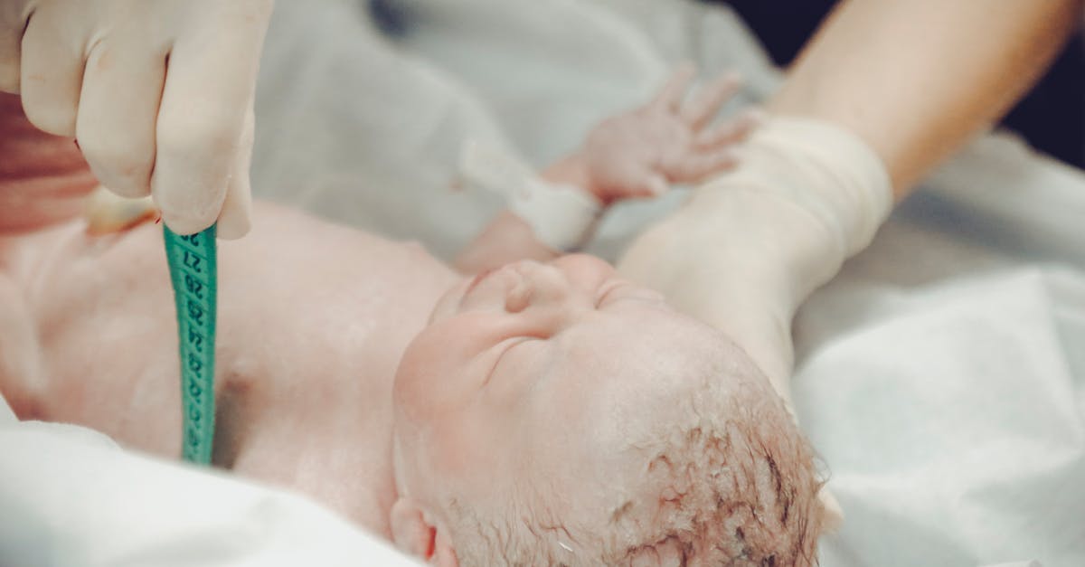 découvrez le processus naturel de l'accouchement physiologique, qui met en avant les mécanismes du corps féminin pour une expérience de naissance sereine et respectueuse. apprenez les bienfaits de cette approche sur la maman et le bébé, ainsi que les techniques de préparation et de soutien qui favorisent un accouchement en toute confiance.