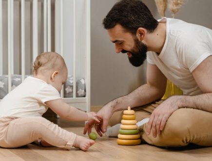 découvrez les étapes clés du développement infantile : curiosité, habilités motrices, langage et interactions sociales. apprenez comment soutenir la croissance et l'épanouissement de votre enfant dès ses premiers mois.
