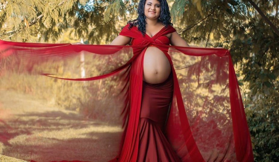 découvrez la photographie de maternité : immortalisez la beauté et l’émotion de votre grossesse avec des portraits élégants et naturels. créez des souvenirs uniques pour célébrer ce moment précieux.