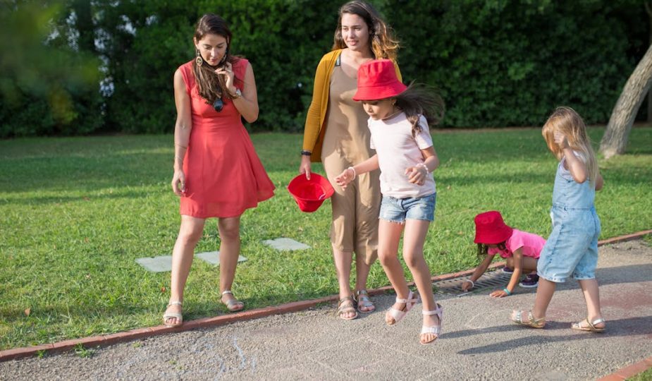 découvrez nos services de garde d'enfants avec une nanny expérimentée et attentionnée. offrez à vos enfants un environnement sûr et enrichissant, pendant que vous vaquez à vos occupations. contactez-nous pour un service personnalisé qui répond à vos besoins.