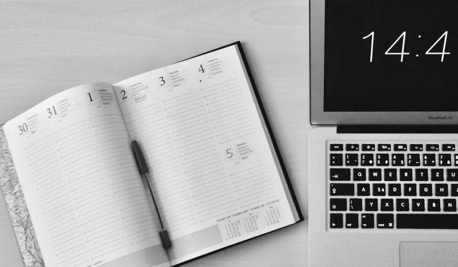 découvrez des astuces et des techniques efficaces de gestion du temps pour améliorer votre productivité, mieux organiser vos journées et atteindre vos objectifs personnels et professionnels.