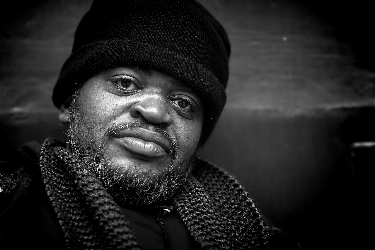 découvrez tout ce qu'il faut savoir sur la dépression postpartum : symptômes, causes, traitements et conseils pour soutenir les jeunes mamans durant cette période délicate.