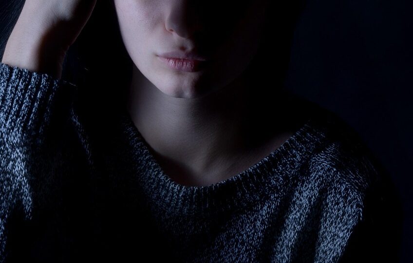 découvrez les causes, symptômes et traitements de la dépression postpartum pour mieux comprendre et accompagner les nouvelles mamans.